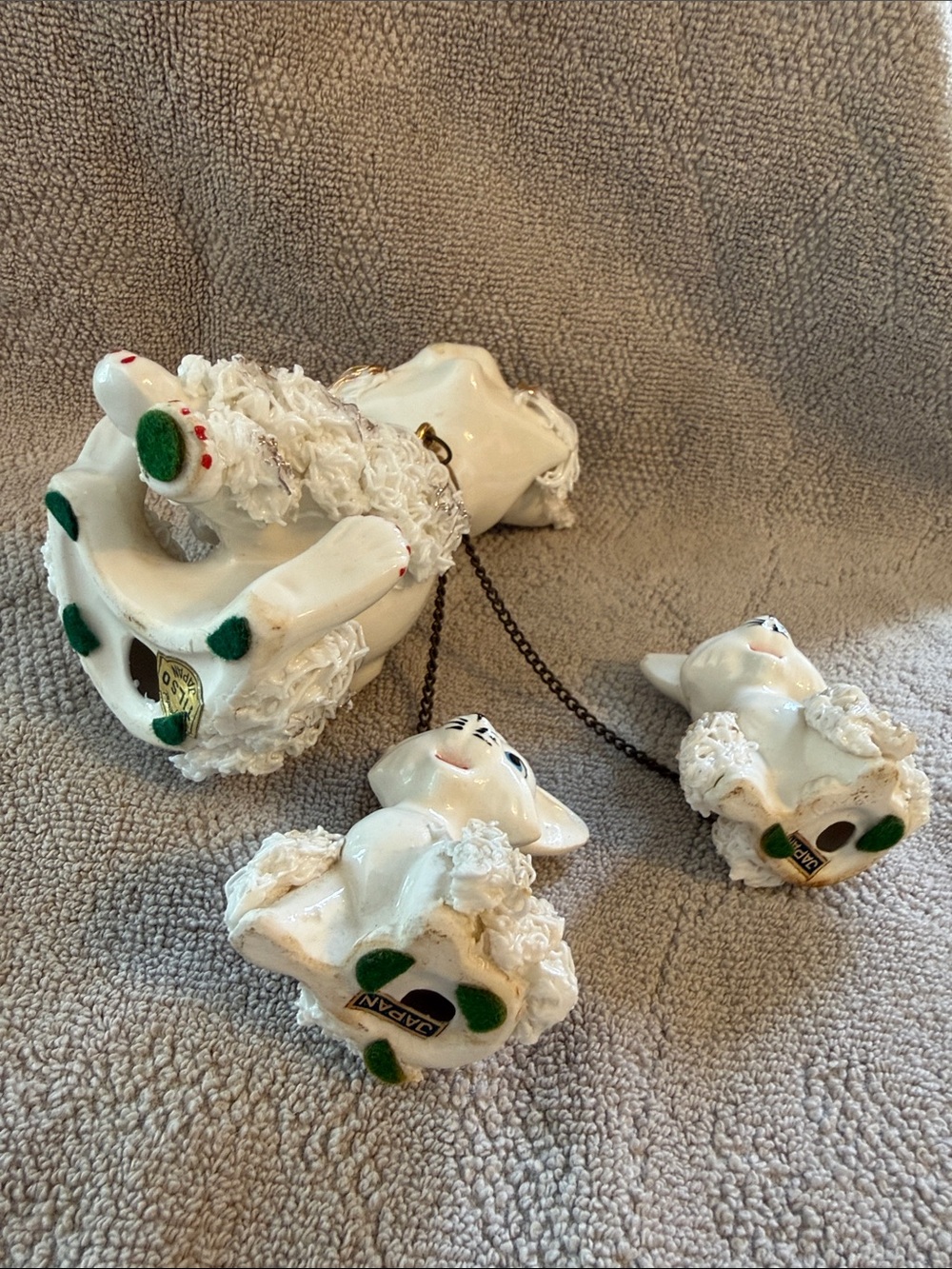 Vintage Ceramic Poodle Trio Figurine Set - White with Gold Accents - Picture 5 of 9
